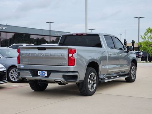 Certified 2025 Chevrolet Silverado 1500 High Country w/ Technology Package AWD/4WD image 3