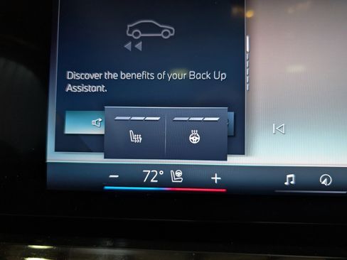 Used 2024 BMW 530i xDrive image 23