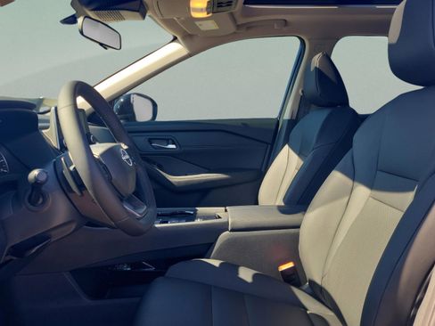 New 2026 Nissan Rogue SV image 15