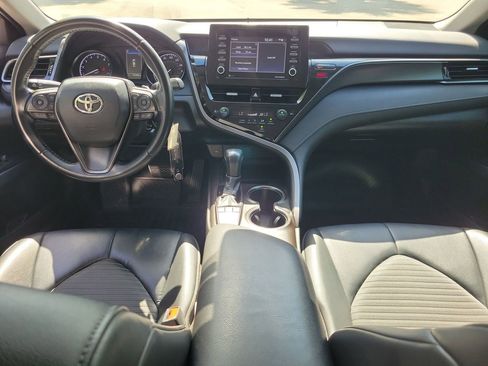 Used 2023 Toyota Camry SE FWD image 12
