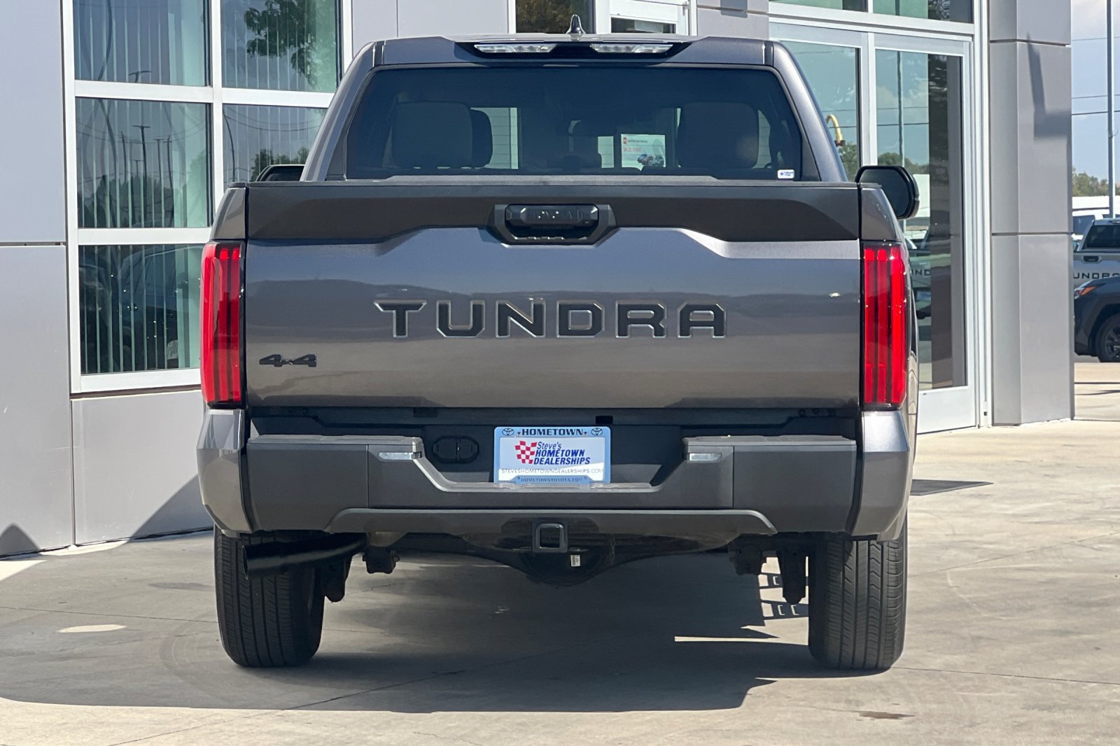 Used 2023 Toyota Tundra SR5 AWD/4WD image 5