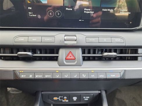 New 2025 Kia K4 LXS image 21