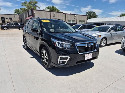 Used 2020 Subaru Forester Limited AWD/4WD image 4