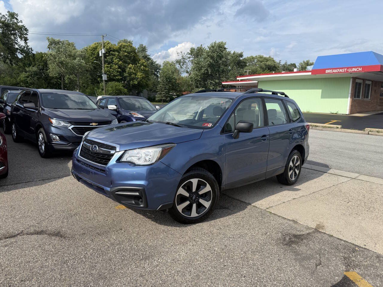 Used 2017 Subaru Forester 2.5i w/ Alloy Wheel Package AWD/4WD image 2