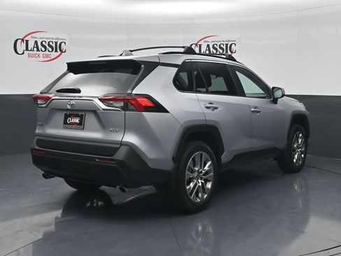 Used 2025 Toyota RAV4 XLE Premium w/ Weather Package FWD image 7