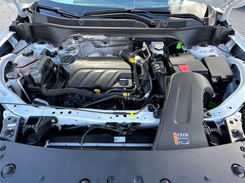 Used 2026 Chevrolet Trax LT w/ Driver Confidence Package image 8