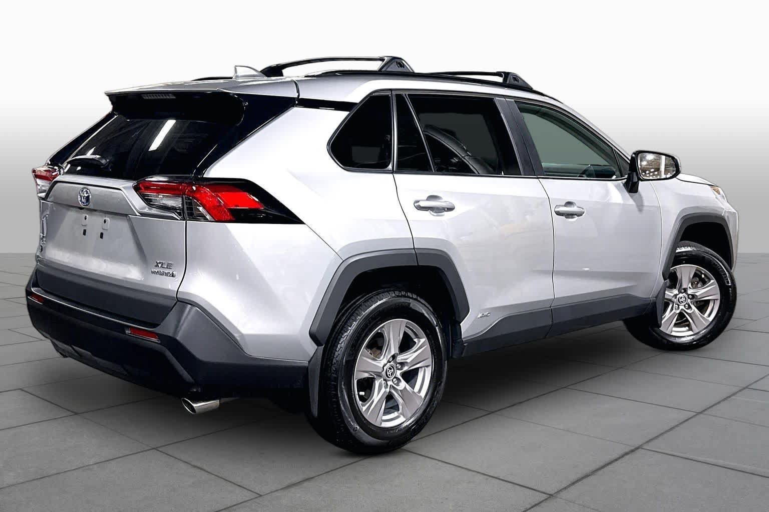 Certified 2024 Toyota RAV4 XLE w/ Convenience Package AWD/4WD image 13