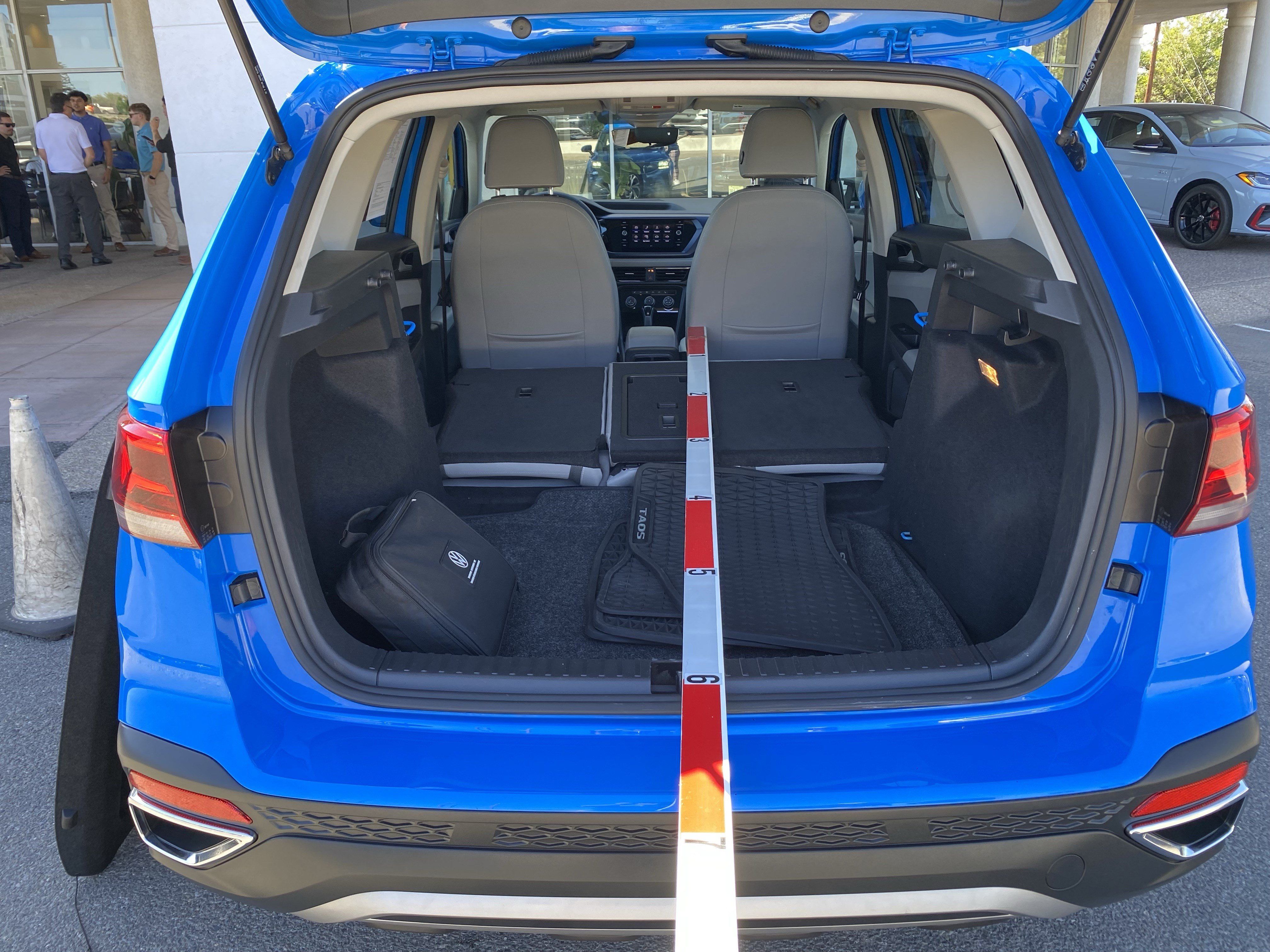 Certified 2023 Volkswagen Taos SE w/ Panoramic Sunroof Package FWD image 20