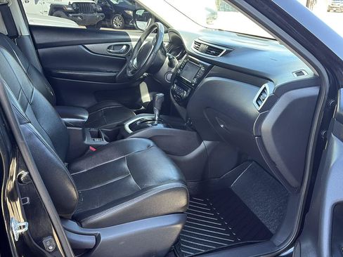Used 2016 Nissan Rogue SL w/ SL Premium Package FWD image 11