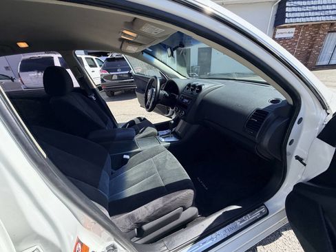 Used 2007 Nissan Altima Hybrid Sedan w/ Convenience Pkg image 28