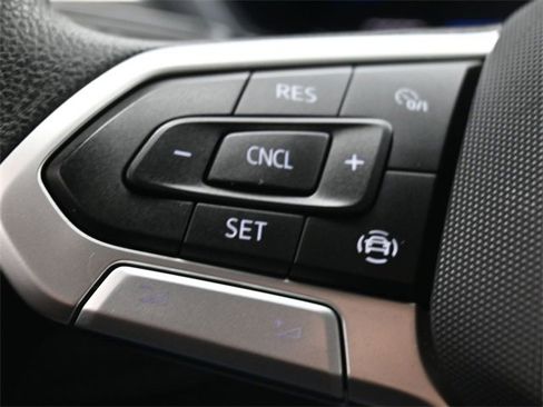 Used 2022 Volkswagen Tiguan S image 26