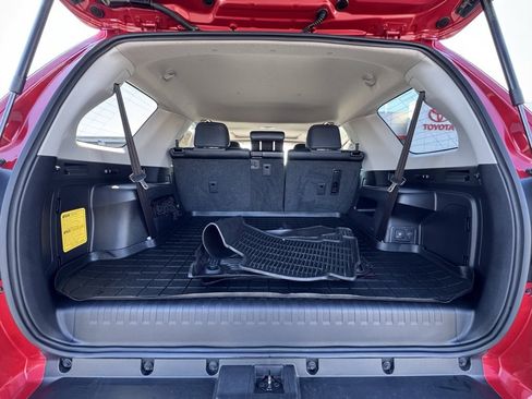 Used 2022 Toyota 4Runner SR5 Premium image 12