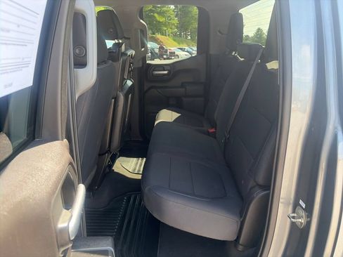 Used 2019 Chevrolet Silverado 1500 Custom w/ Custom Value Package AWD/4WD image 24