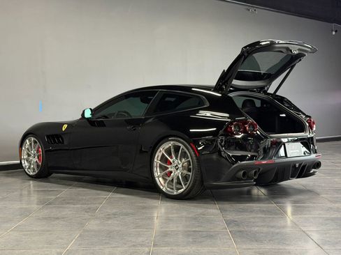 Used 2018 Ferrari GTC4Lusso AWD/4WD image 12