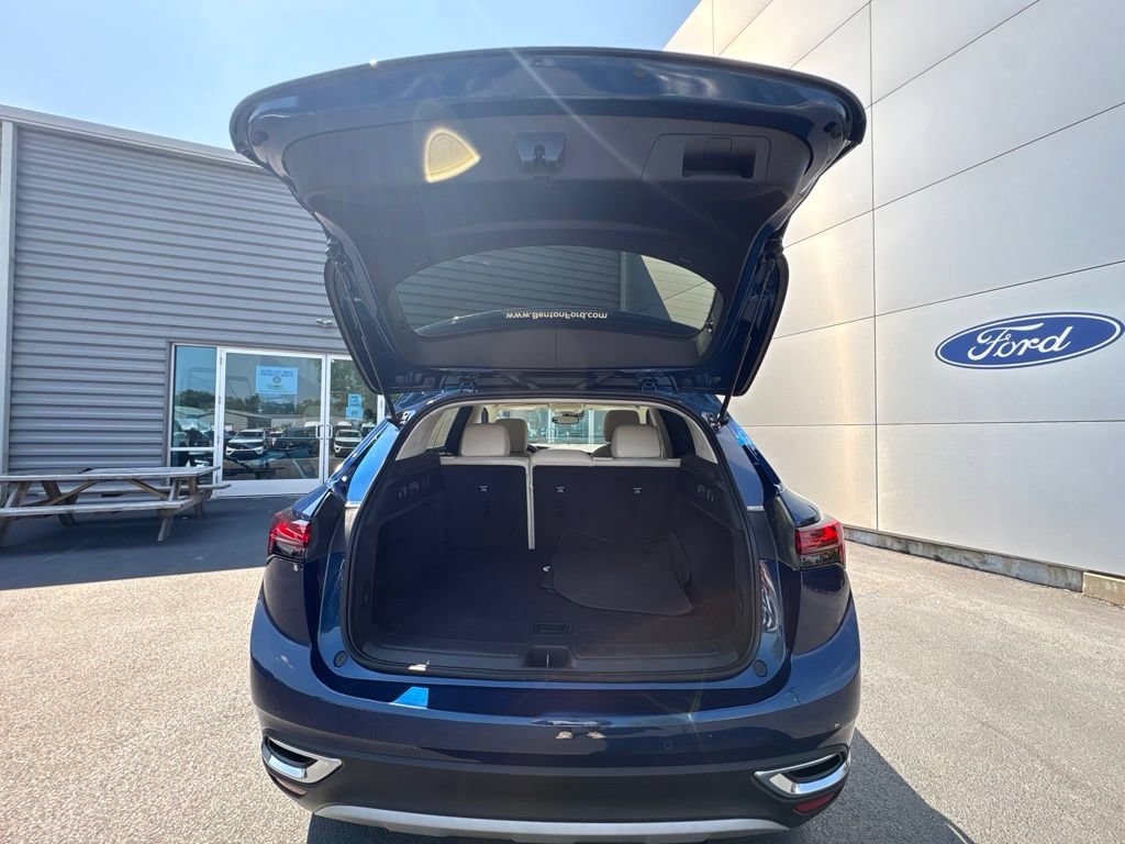 Used 2023 Buick Envision Preferred FWD image 27