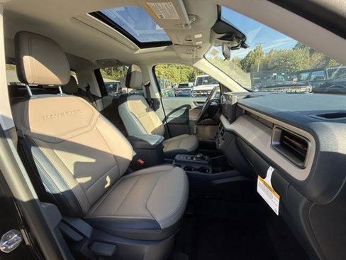 New 2025 Ford Maverick Lariat image 25