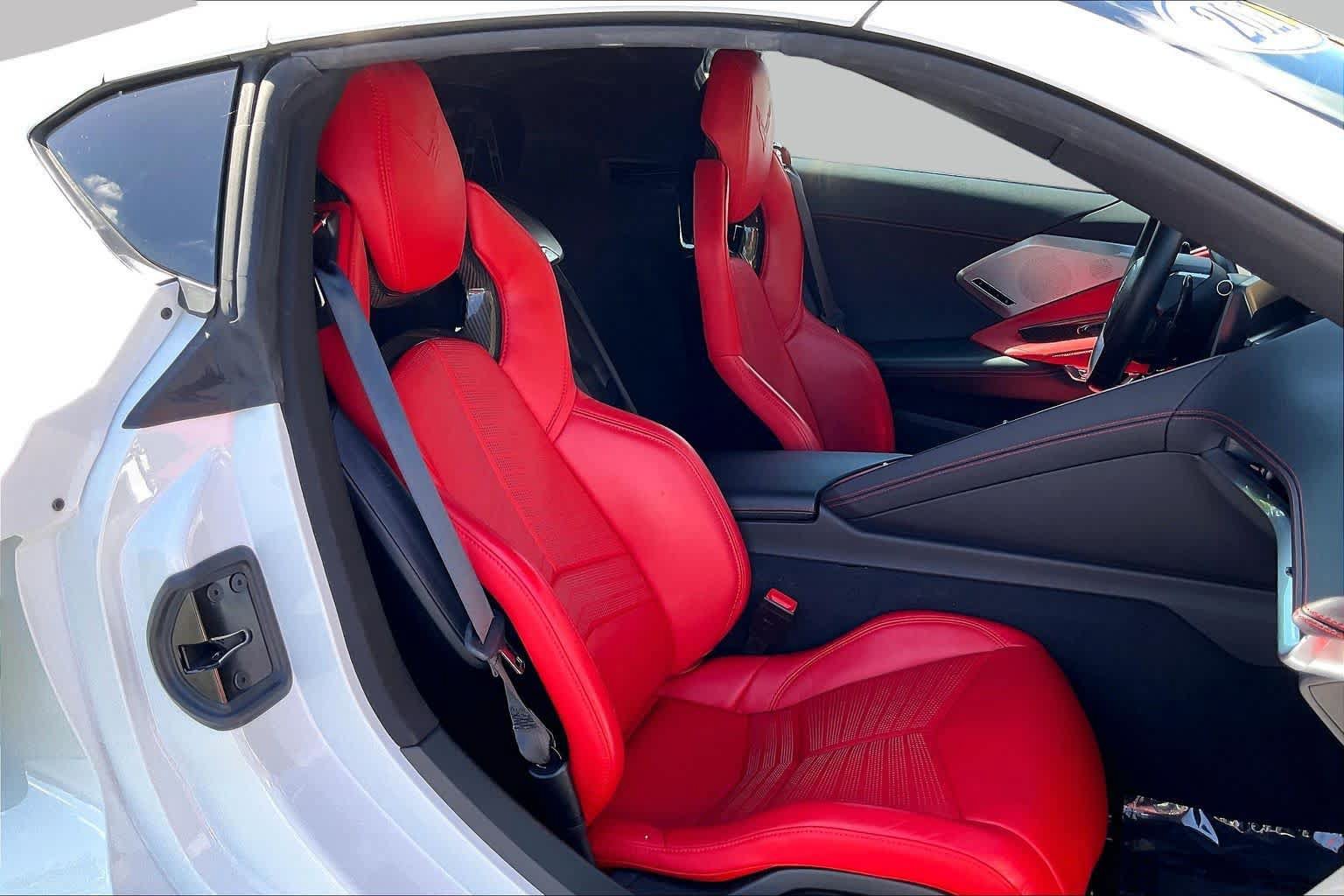 Used 2021 Chevrolet Corvette Stingray Preferred Cpe w/ Engine Appearance Package RWD image 14
