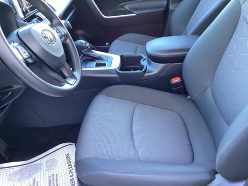 Certified 2025 Toyota RAV4 XLE image 29