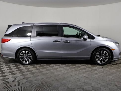 Used 2023 Honda Odyssey EX-L image 18