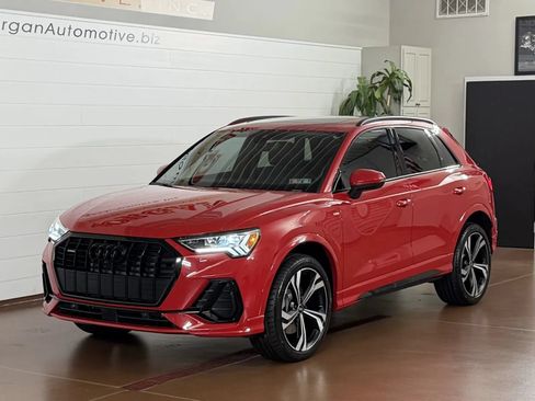 Used 2024 Audi Q3 2.0T Premium Plus w/ Premium Plus Package AWD/4WD image 7