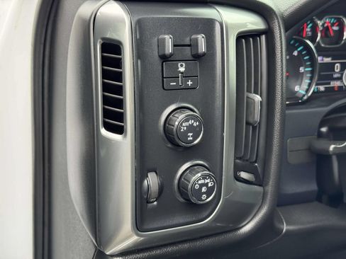 Used 2018 Chevrolet Silverado 1500 LT w/ All Star Edition AWD/4WD image 15