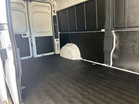Used 2025 RAM ProMaster 2500 w/ Convenience Group FWD image 26