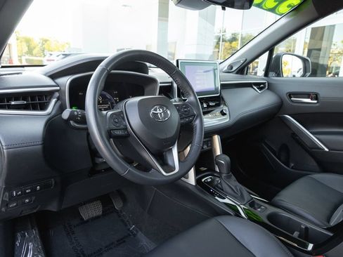 Certified 2023 Toyota Corolla Cross AWD Hybrid w/ Convenience Package image 10