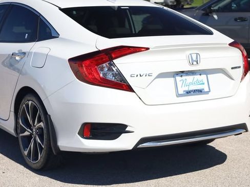 Used 2020 Honda Civic Touring image 7