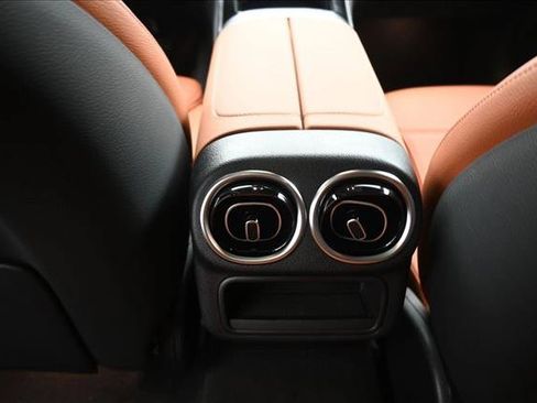 New 2026 Mercedes-Benz GLC 300 4MATIC image 23