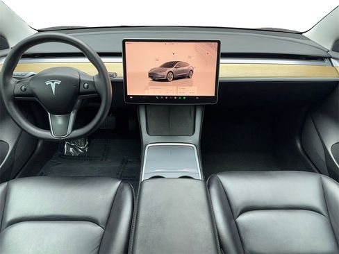 Used 2023 Tesla Model 3 Standard Range image 17