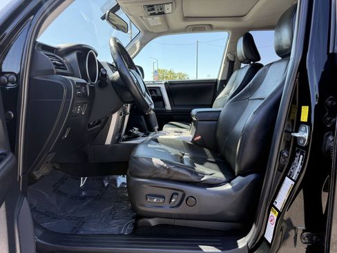 Used 2010 Toyota 4Runner Limited AWD/4WD image 9