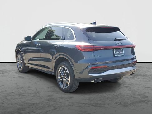 New 2025 Audi Q5 Premium image 3