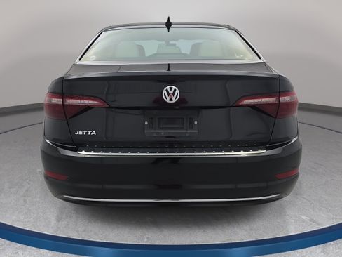 Used 2020 Volkswagen Jetta SE w/ SE Cold Weather Package FWD image 6
