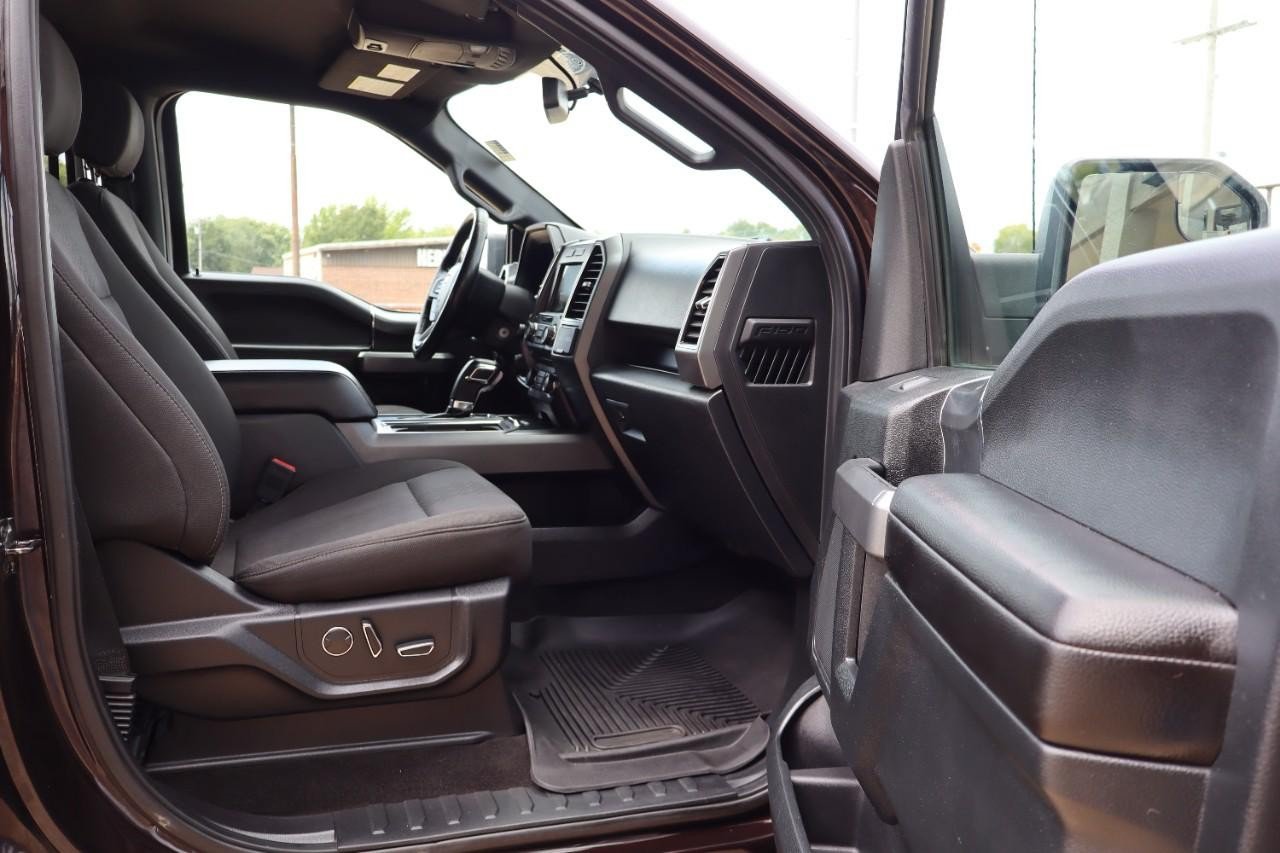 Used 2018 Ford F150 XLT w/ Equipment Group 302A Luxury AWD/4WD image 33