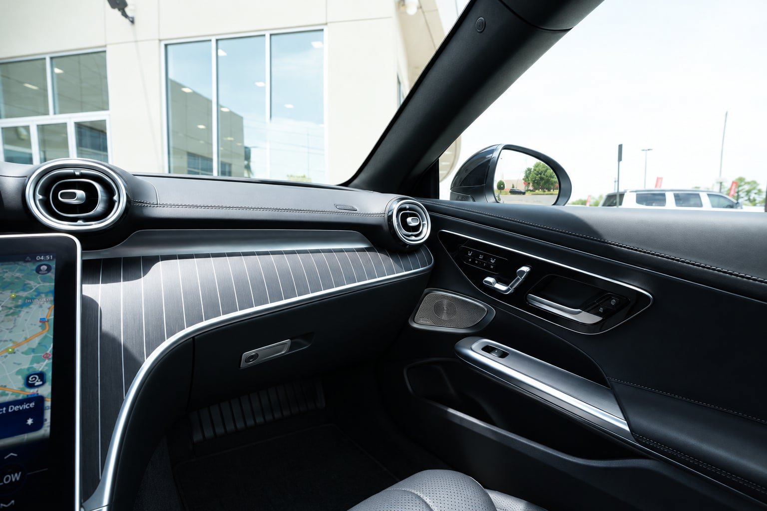 Used 2024 Mercedes-Benz CLE 450 4MATIC Cabriolet w/ Driver Assistance Package image 33