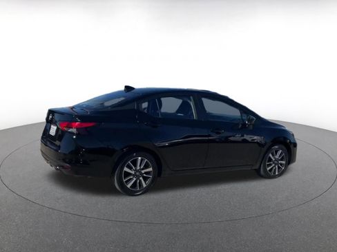 Used 2025 Nissan Versa SV image 15