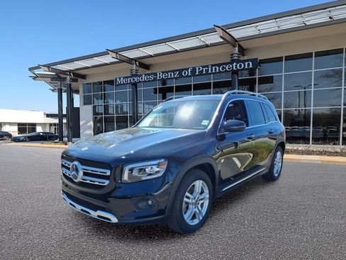 Certified 2022 Mercedes-Benz GLB 250 4MATIC image 7