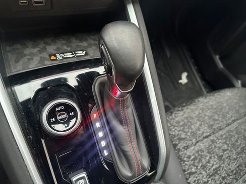 Used 2023 Chevrolet Colorado Z71 w/ Z71 Convenience Package 2 image 23