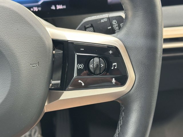 Certified 2025 BMW iX xDrive50 w/ Convenience Package AWD/4WD image 32