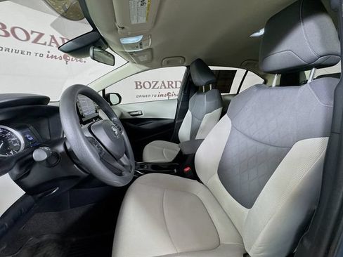 Used 2022 Toyota Corolla LE FWD image 23