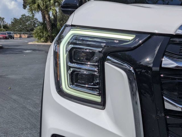 Used 2026 GMC Terrain Elevation w/ Elevation Premium Package FWD image 9