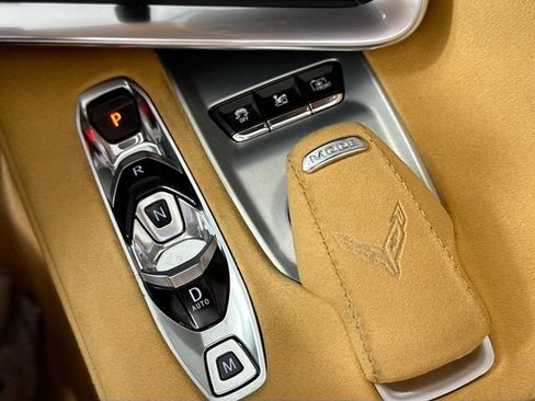 Used 2023 Chevrolet Corvette Stingray Premium Conv w/ Z51 Performance Package RWD image 13