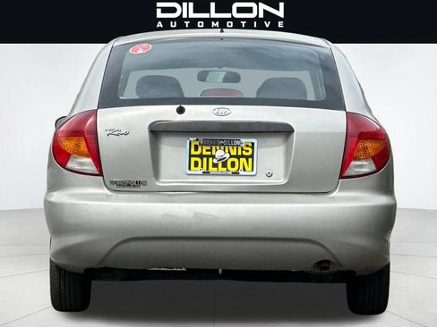 Used 2002 Kia Rio Cinco FWD image 5