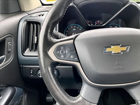 Used 2021 Chevrolet Colorado Z71 w/ Z71 Midnight Edition AWD/4WD image 12