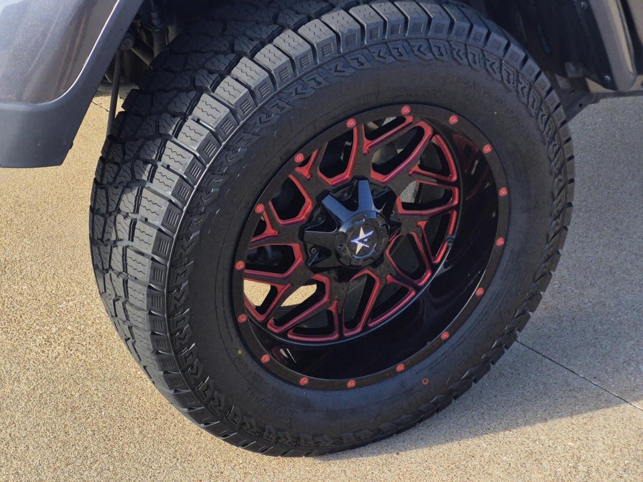 Used 2020 Jeep Gladiator Mojave AWD/4WD image 8