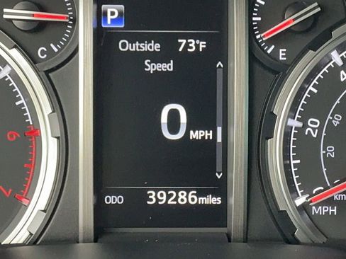 Used 2023 Toyota 4Runner Limited image 23