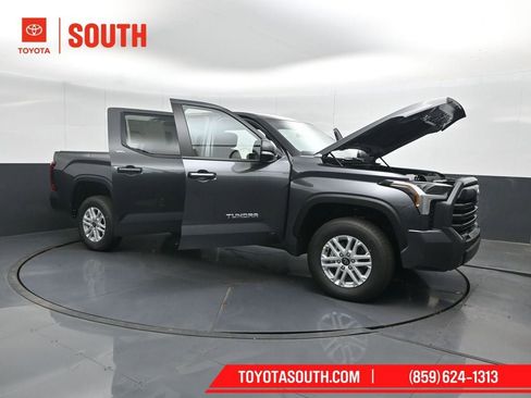 New 2026 Toyota Tundra SR5 w/ SR5 Premium Package AWD/4WD image 57