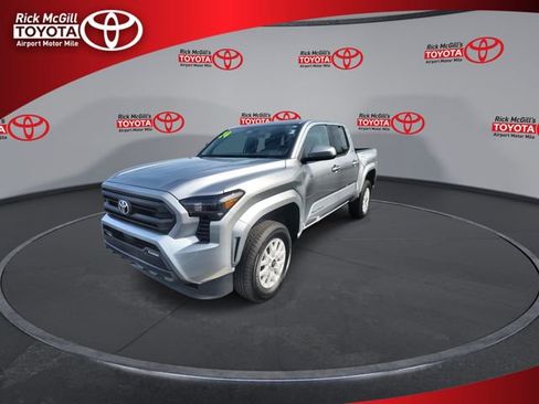 Certified 2024 Toyota Tacoma SR5 image 4