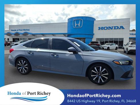 Used 2024 Honda Civic EX image 1
