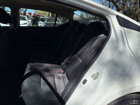 Used 2025 Nissan Altima 2.5 SV image 34